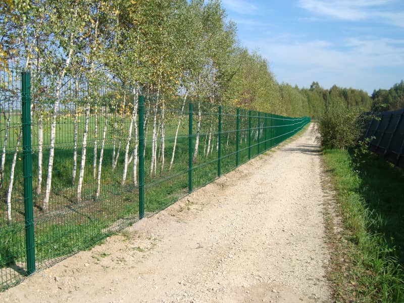 Сетчатый забор DoorHan в Ставрополе с установкой