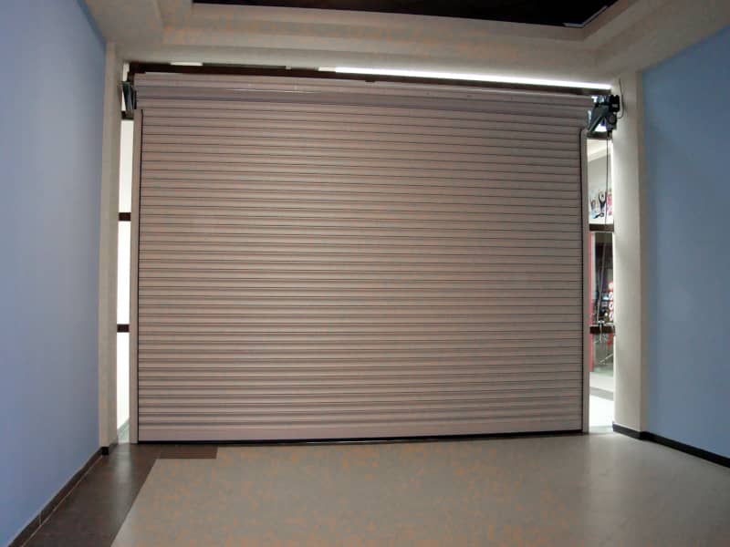 Роллетные ворота DoorHan в Ставрополе с установкой